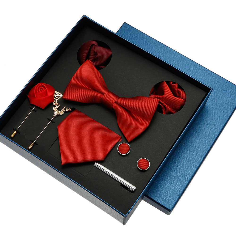 ชุดเนคไทสีแดง น้ำเงิน ดำ คลาสส - Pocket Square Set บทวิจารณ์และราคา